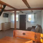 בית נופש Osrodek Wypoczynkowy Sloneczny Brzeg ז'שוב